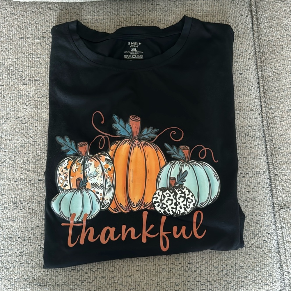 Thankful T-shirt. - Picture 1 of 2